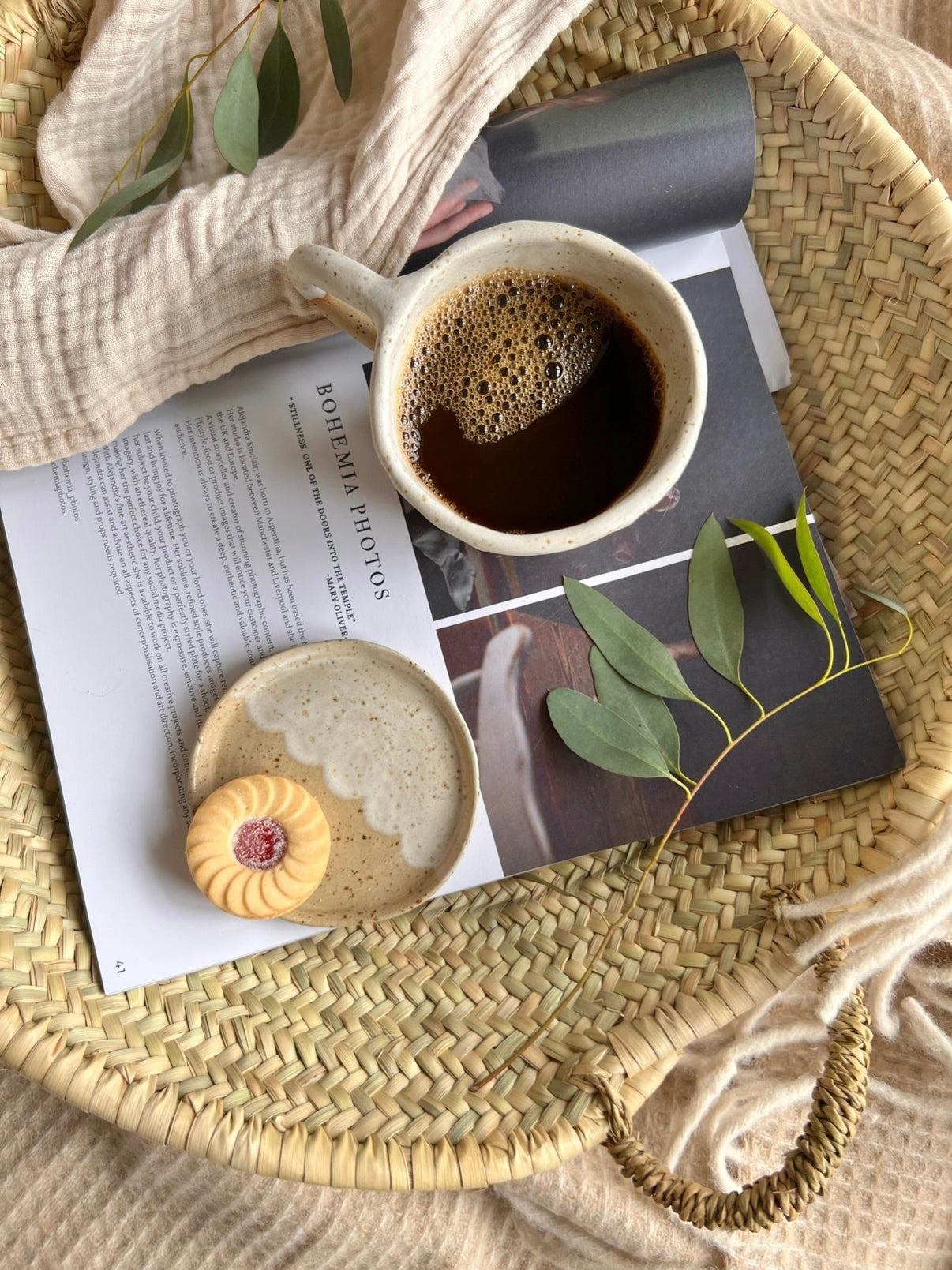 Ceramic Cosy Mug & Biscuit Plate | Scallop Design | Teppi